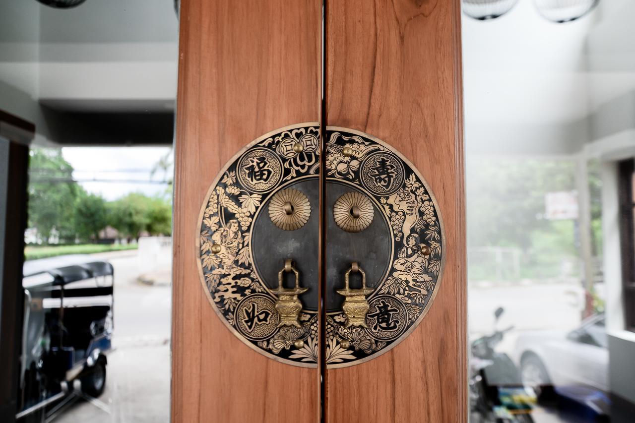 Nasaraan Boutique Hotel Chiang Mai Buitenkant foto
